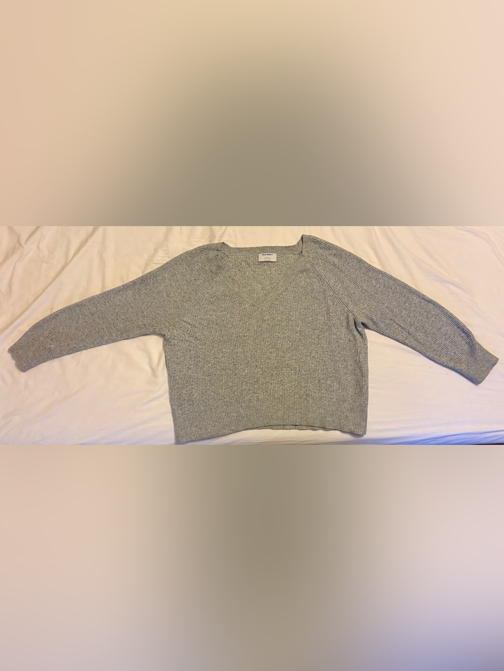 Old Navy Light Gray V-Neck Rib Knit Sweater